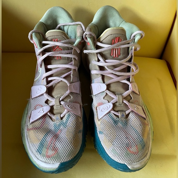 Nike Kyrie 7 Regal Pink 1 World People Basketball Shoe Limited Edition - Picture 2 of 4